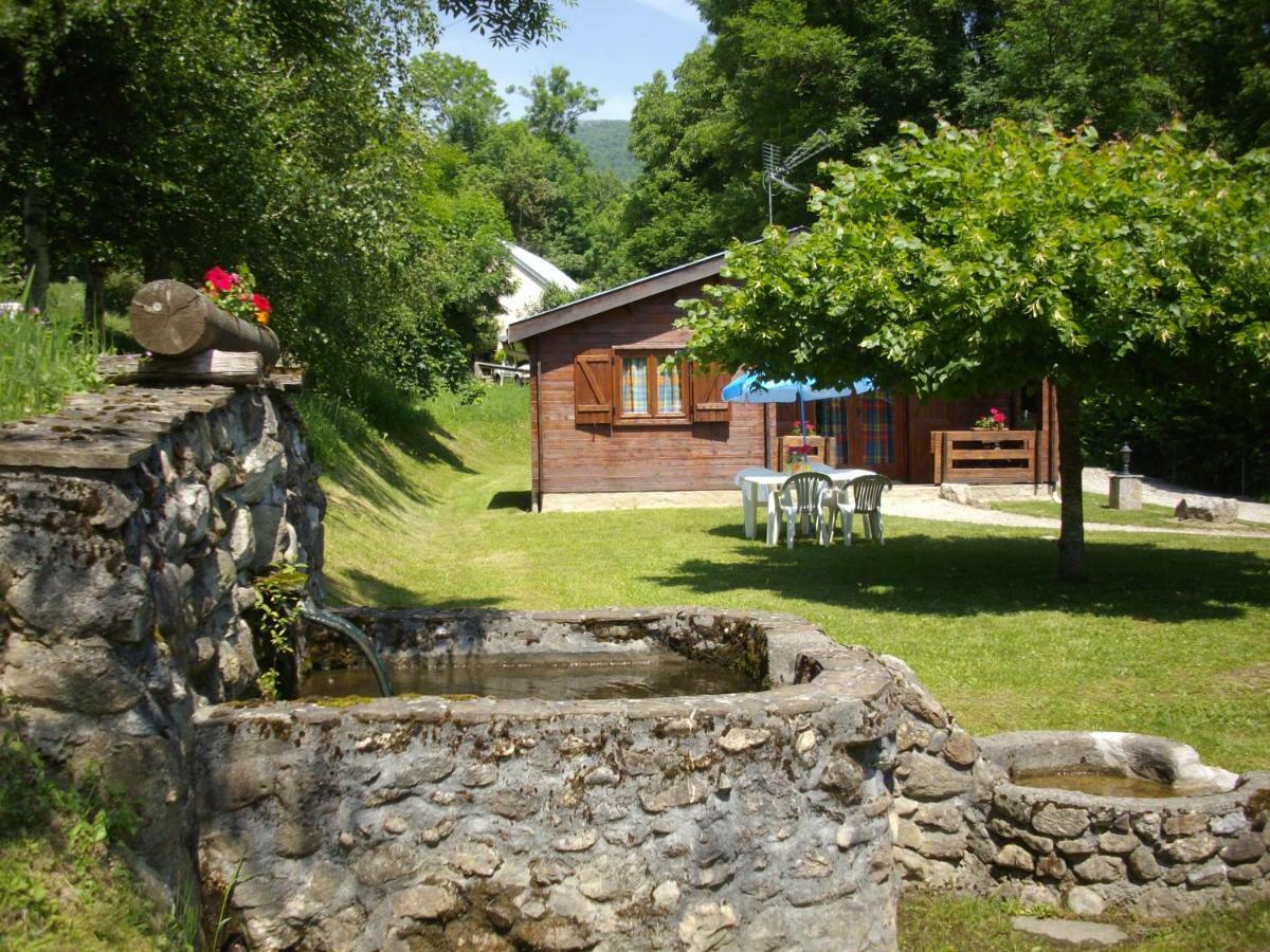 Les Chalets De Montorgueil Saurat Εξωτερικό φωτογραφία